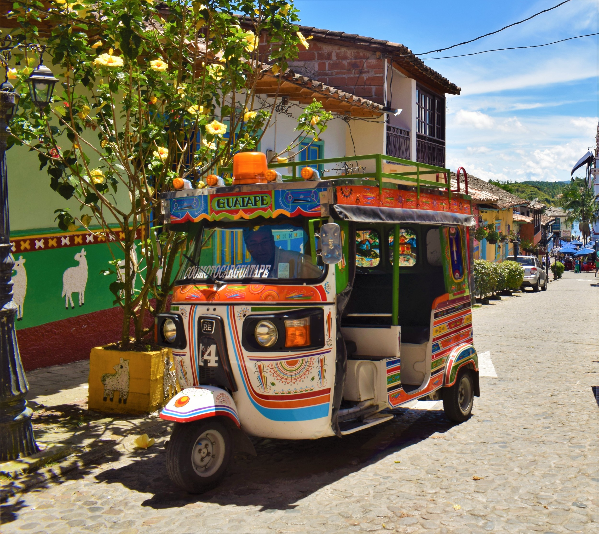 car in Cartagena, typical cafetero transportation vehicle