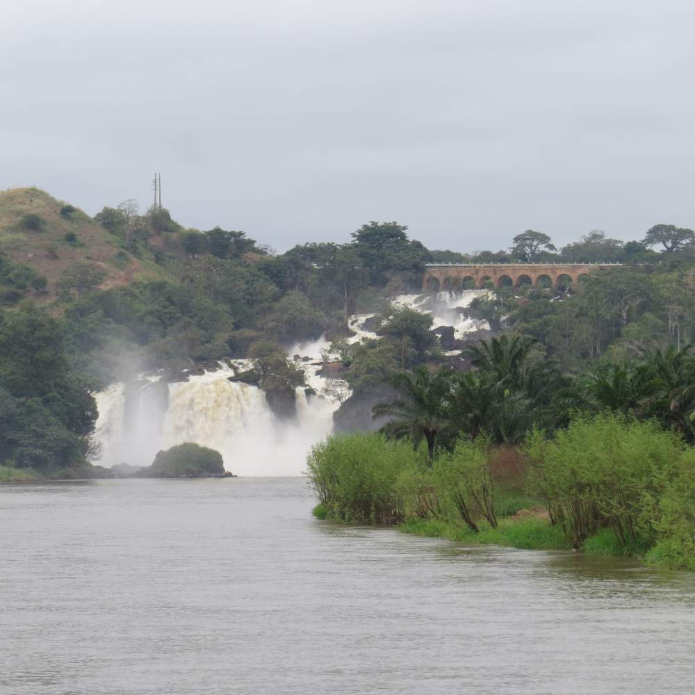 Cacheoira Fälle bei Binga auf der Entdecker Safari Campingreise durch Angola